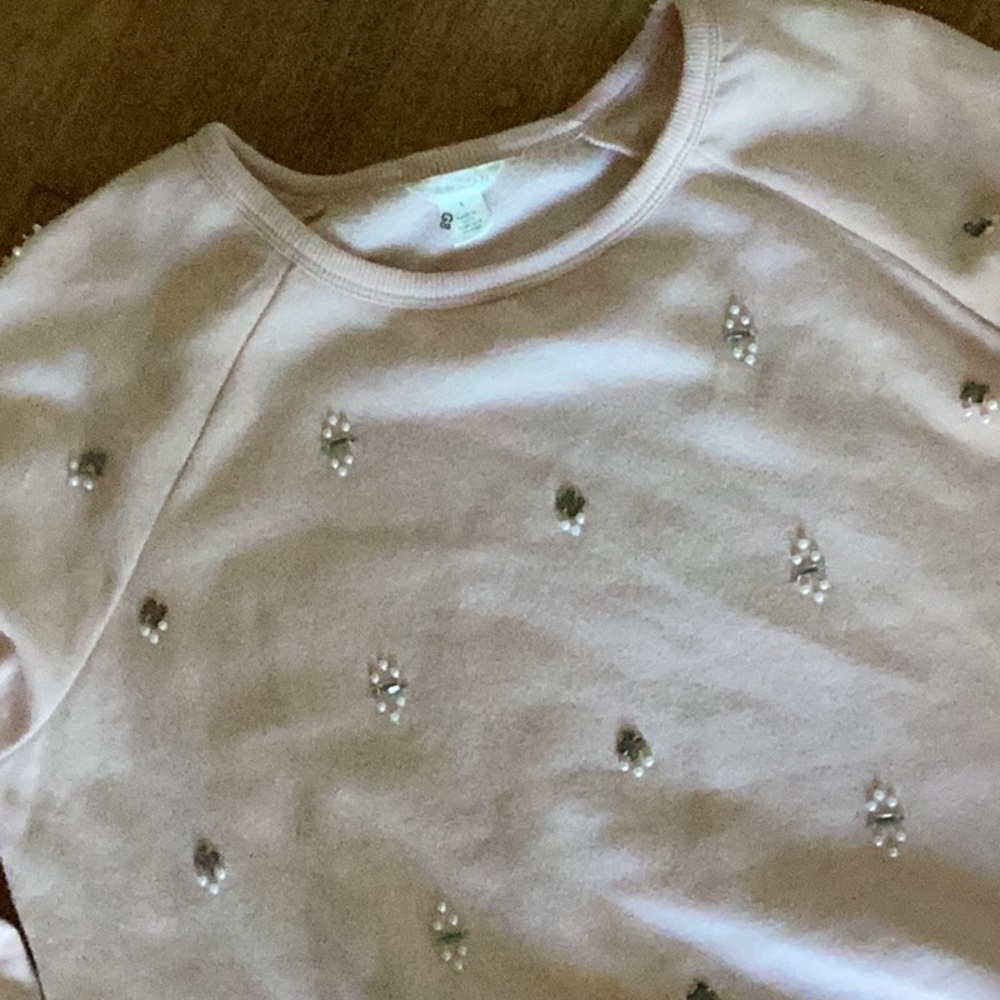 Embellished pullover. - Picture 2 of 2